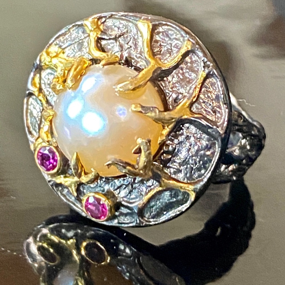 Beautiful Genuine Pearl Rhodolite Ring